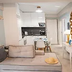 Ammos Lux