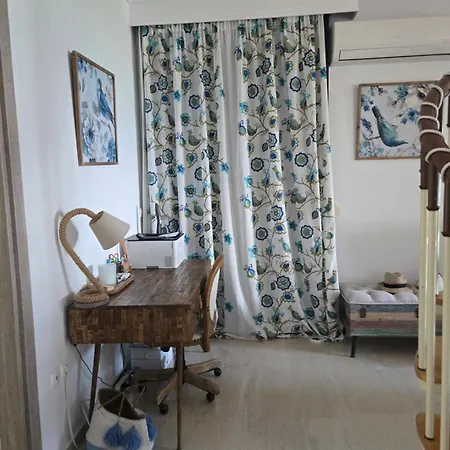 Ammos Lux Apartament *