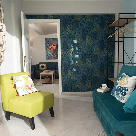 Ammos Lux Apartment *