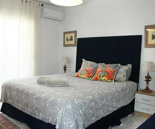 Ammos Lux *
